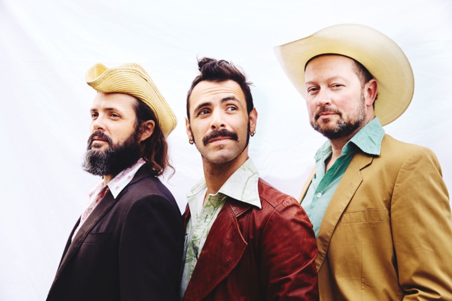 Yonder Boys website photo by Johannes Gerblinger