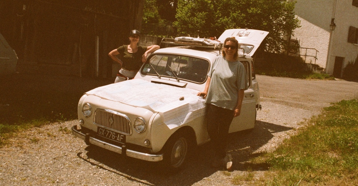 <p>Ingrid Lyons, Liliane Puthod and the Renault 4, courtesy of the artists.</p>