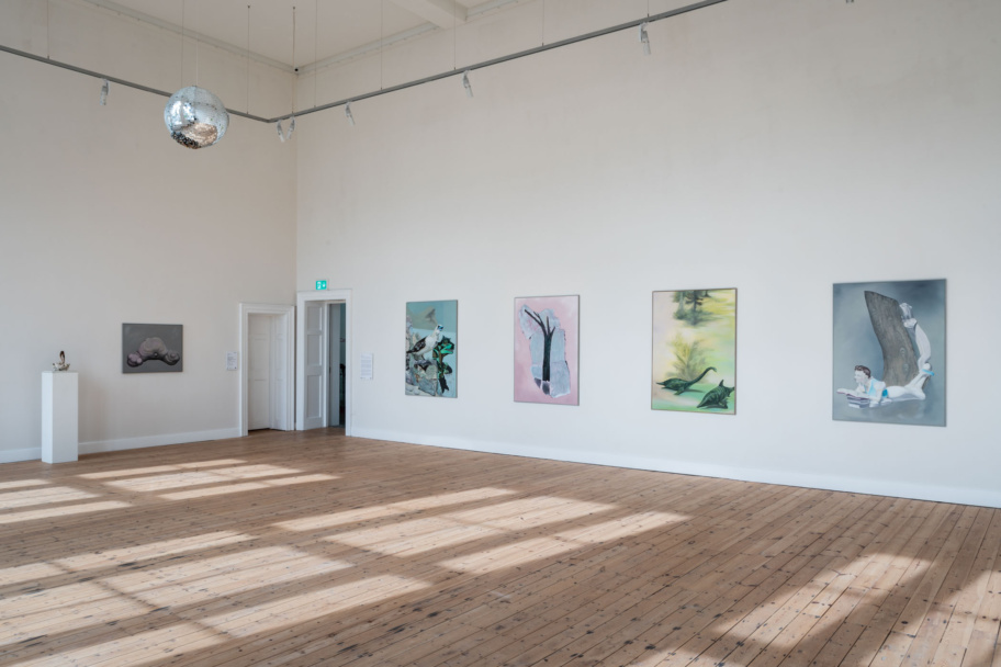 Installation The Louvre Of The Pebble Bennie Reilly 28