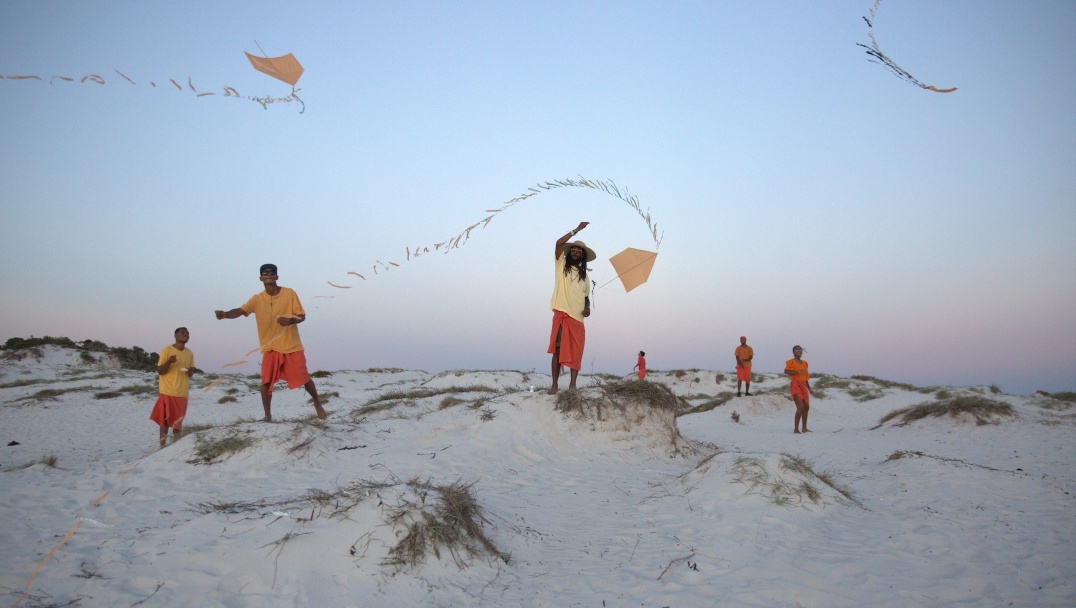 <p><i>The Kite Ballet</i> by Thaís Muniz. Photo by Antonello Veneri.</p>