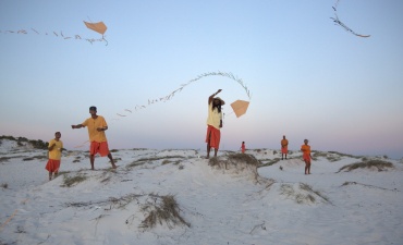 <p><i>The Kite Ballet</i> by Thaís Muniz. Photo by Antonello Veneri.</p>