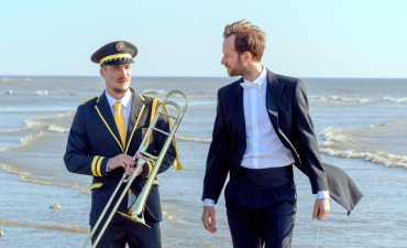 The Marching Band / En Fanfare