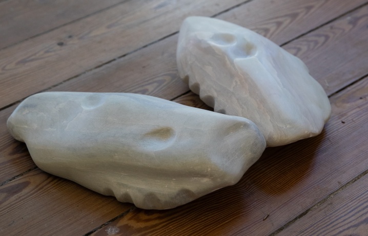 Marie Farrington, <em>Figures for Lifting</em>, 2024, carved soapstone. Photo by Rein Kooyman.